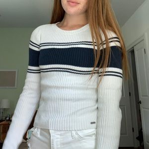 Cute hollister long sleeved shirt